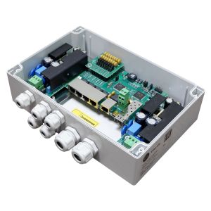 Tfortis PSW-1G4F Коммутатор для подключения 4 камер