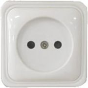 Розетка одинарная открытой установки без з/к, белый, LK Standard (813304) Розетка без заземляющих контактов с защитными шторками