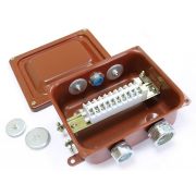 ККМА-10 У2 IP54 (zeta30372) Коробка клеммная металлическая с муфтами АТК для трубной электропроводки